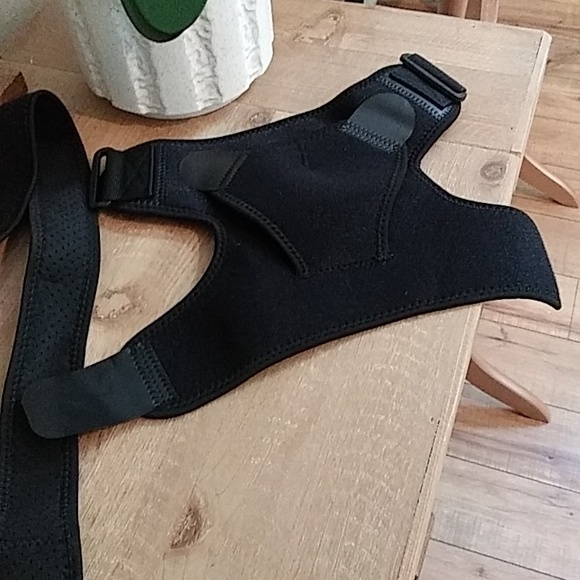 NWOT Black Neoprene Shoulder Stability Adjustable Brace Support Strap - Picture 9 of 17